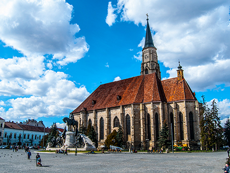 /assets/img/regiuni/Nord-Vest/regiune/Piata Unirii - Cluj.jpg